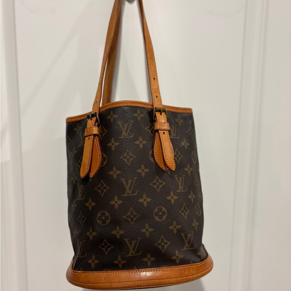 Louis Vuitton Monogram Bucket Bag - Picture 2 of 10